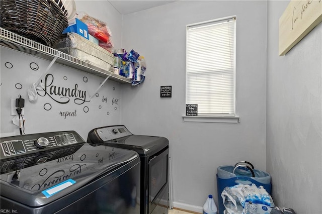 1058 Hillpoint Rd, Suffolk, VA 23434 - laundry area featuring washer and dryer and baseboards