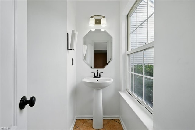 700 Hilltop Ct, Chesapeake, VA 23322 - bathroom featuring baseboards and tile patterned flooring