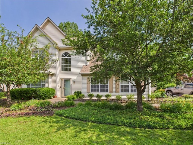 2909 Drum Point Cres, Chesapeake, VA 23321 - view of front of home with a front yard