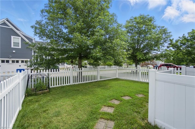 3216 Meanley Dr, Chesapeake, VA 23323 - view of fenced yard