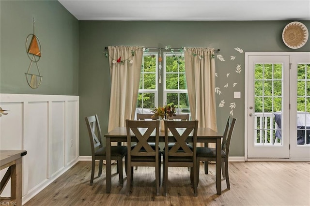 112 Mccormick Pl, Williamsburg, VA 23185 - dining space with wood finished floors and baseboards
