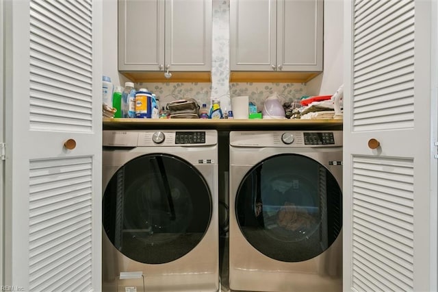 112 Mccormick Pl, Williamsburg, VA 23185 - laundry room with independent washer and dryer and cabinet space