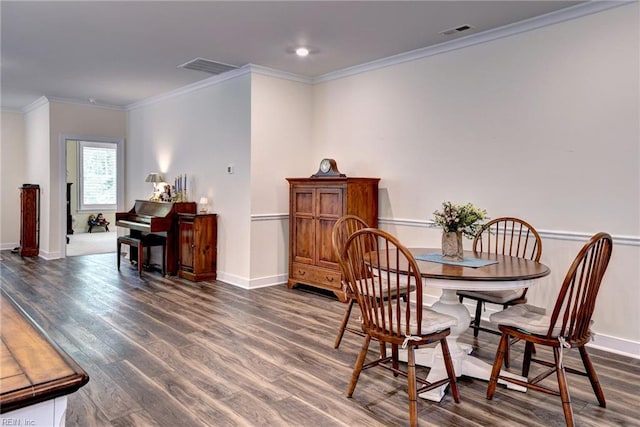 3998 Isaac Cir, Williamsburg, VA 23188 - dining area with wood finished floors and crown molding