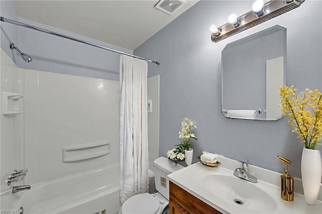 6625 Stoney Pt, Norfolk, VA 23502 - bathroom with shower / tub combo with curtain and vanity