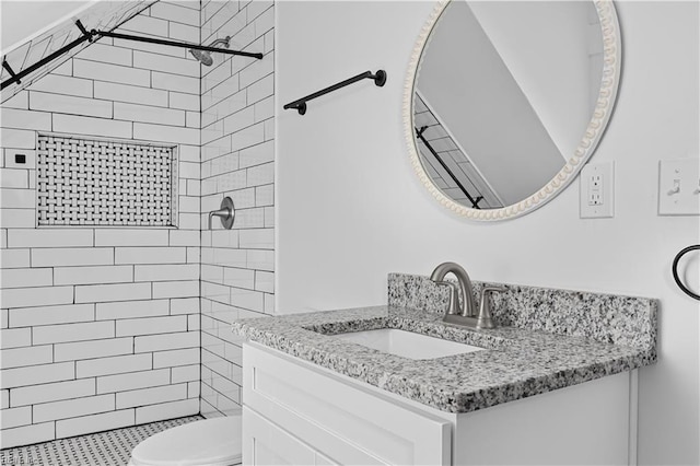 2850 Grandy Ave, Norfolk, VA 23509 - full bath featuring a tile shower and vanity