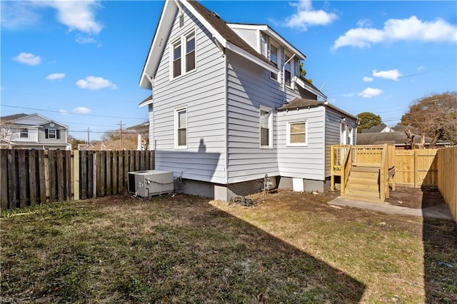 2850 Grandy Ave, Norfolk, VA 23509 - back of property with a fenced backyard and a deck