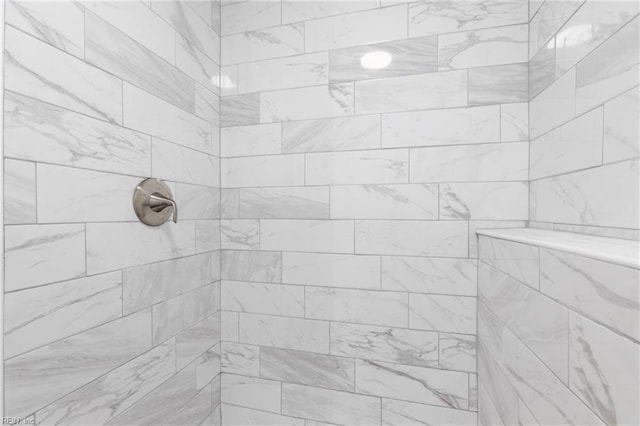 2850 Grandy Ave, Norfolk, VA 23509 - full bath featuring a tile shower
