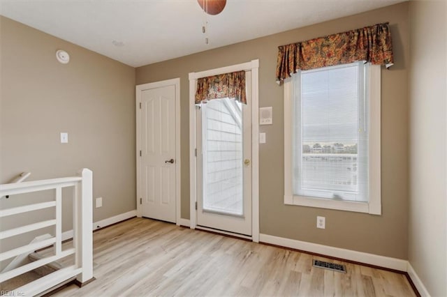 367 Mainsail Dr Unit 23, Hampton, VA 23664 - foyer entrance featuring wood finished floors and baseboards