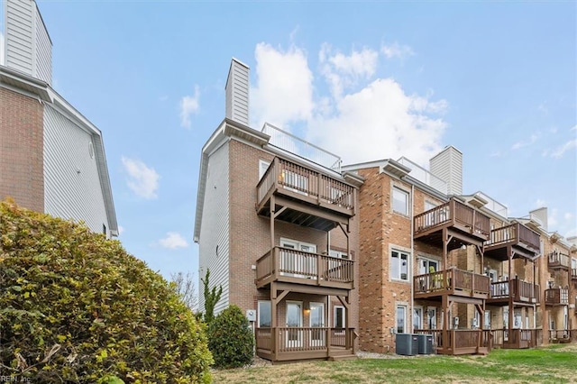367 Mainsail Dr Unit 23, Hampton, VA 23664 - view of apartment building / complex