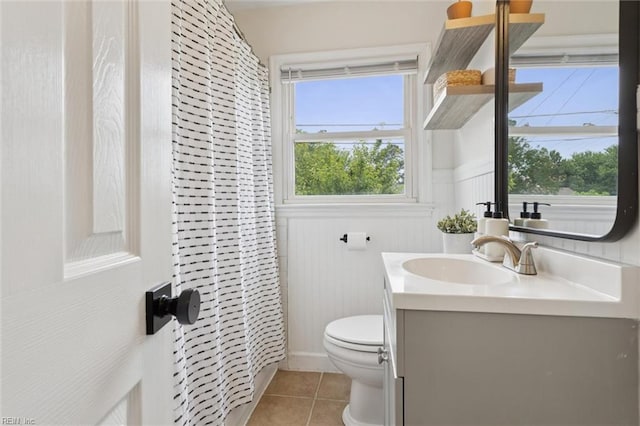 27 Aspenwood Dr, Hampton, VA 23666 - bathroom featuring vanity, tile patterned flooring, and a shower with curtain