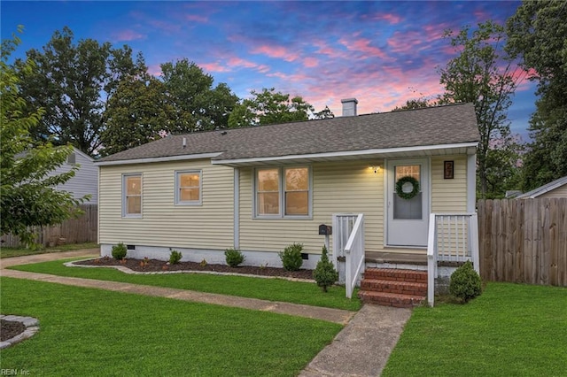 27 Aspenwood Dr, Hampton, VA 23666 - bungalow-style house featuring crawl space and a shingled roof