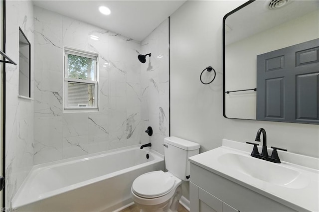 615 Hilton Blvd, Newport News, VA 23605 - full bath with vanity and bathing tub / shower combination