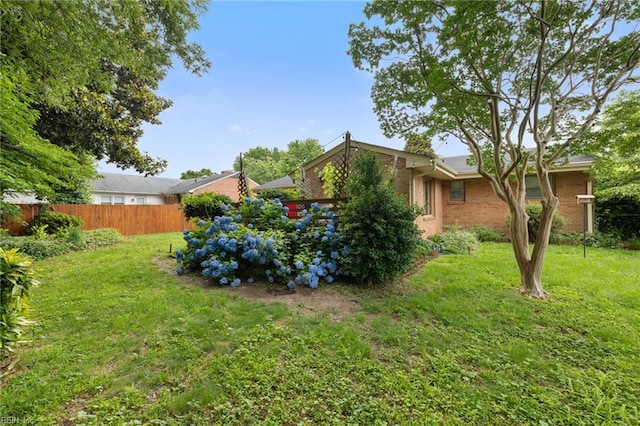 701 Milton Dr, Hampton, VA 23666 - view of yard