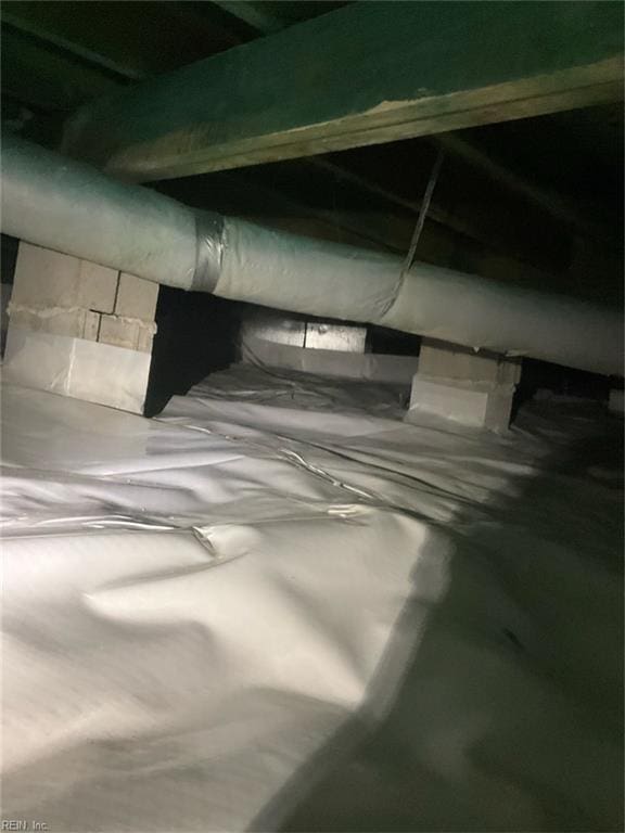 1 Iris Ln, Newport News, VA 23608 - inside crawl space