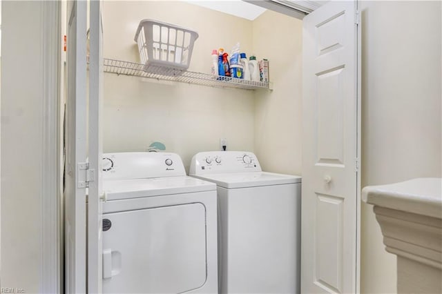 164 Corwin Cir, Hampton, VA 23666 - laundry room with separate washer and dryer