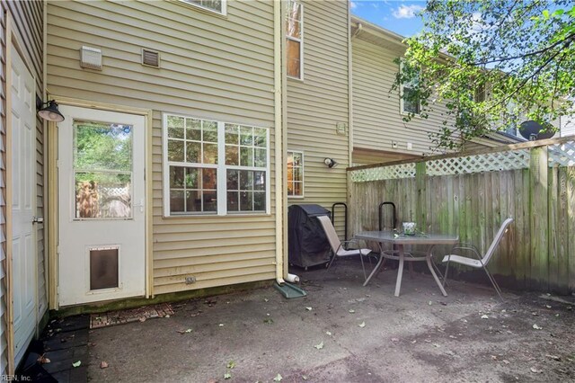164 Corwin Cir, Hampton, VA 23666 - view of patio / terrace