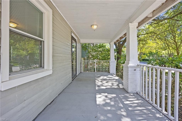 5004 Powhatan Ave, Norfolk, VA 23508 - view of covered porch