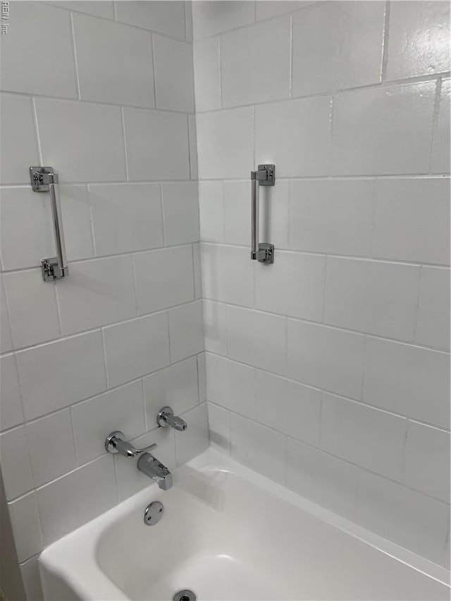 2453 Malden Ave, Norfolk, VA 23518 - bathroom featuring bathtub / shower combination