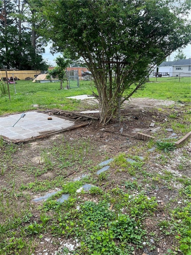 2453 Malden Ave, Norfolk, VA 23518 - view of yard