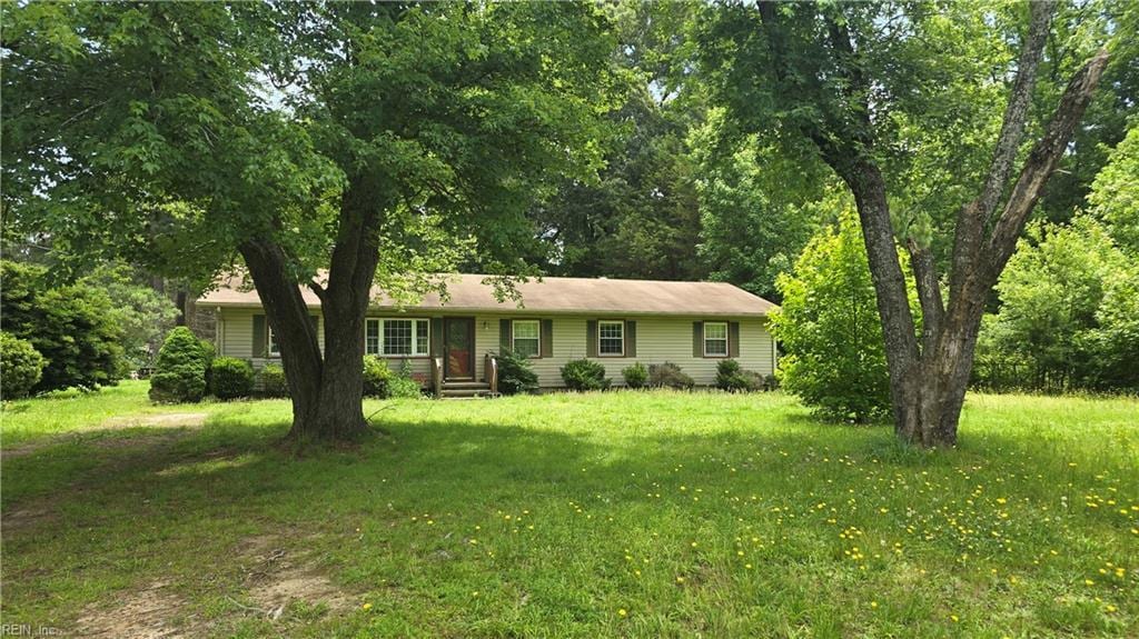 2505 Low Ground Rd, Hayes, VA 23072 - single story home featuring a front yard
