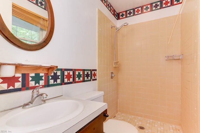 205 Haradd Ln, Williamsburg, VA 23188 - bathroom featuring tiled shower and vanity