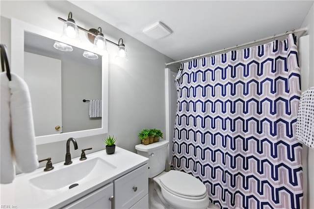 628 Crows Nest Ct Unit 101, Virginia Beach, VA 23462 - bathroom featuring vanity and a shower with curtain
