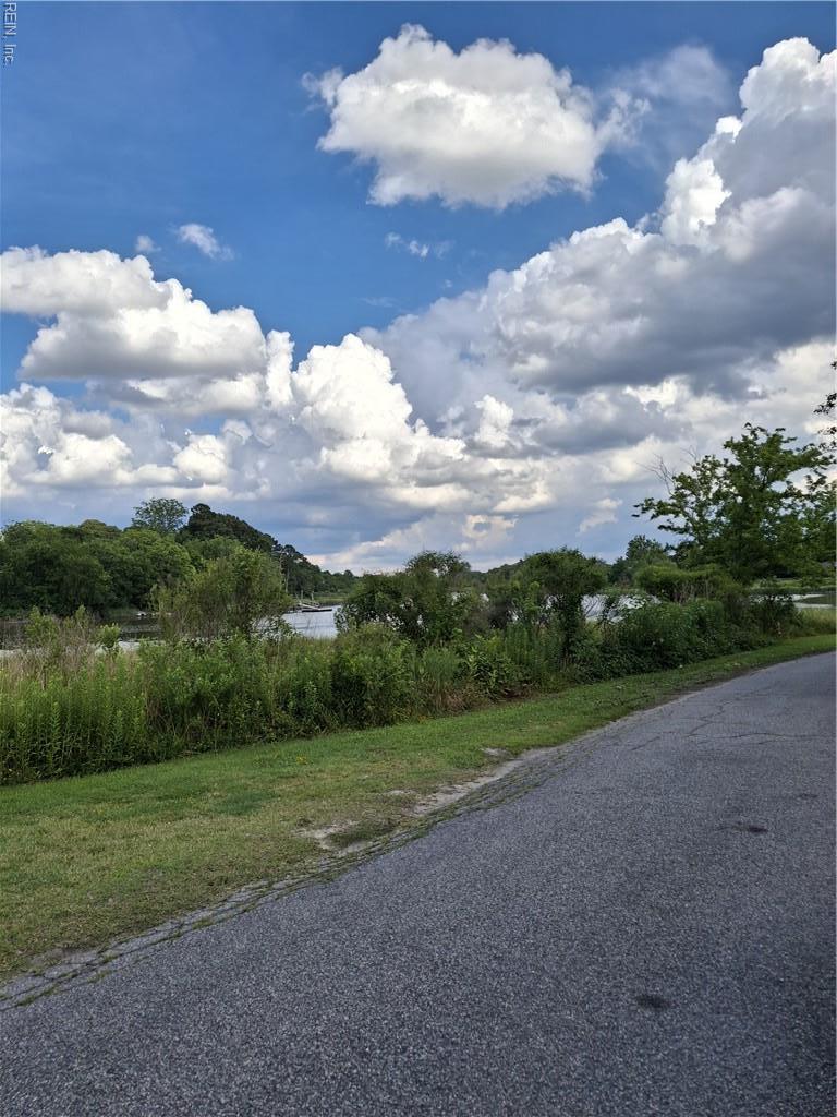2511 Villa Cir, Norfolk, VA 23504 - view of asphalt street