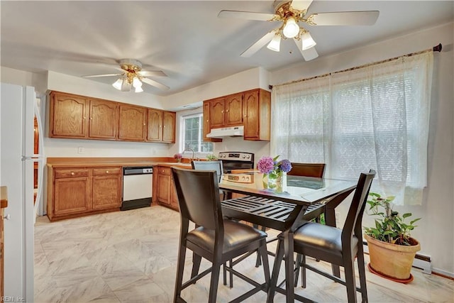 713 Bishop Dr, Virginia Beach, VA 23455 - dining area featuring a ceiling fan