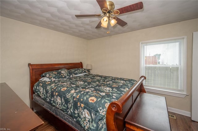 3318 Loam St, Norfolk, VA 23518 - bedroom featuring wood finished floors and ceiling fan