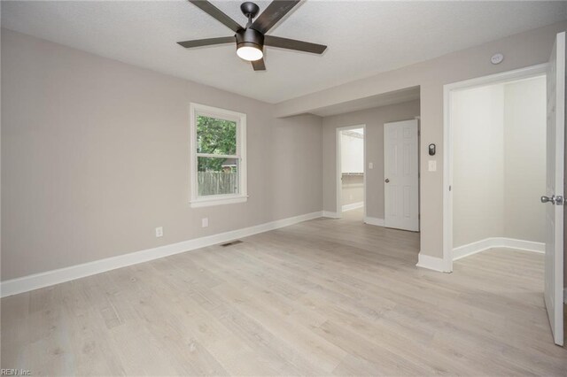961 Hugo St, Norfolk, VA 23513 - unfurnished room with a ceiling fan and light wood-style flooring