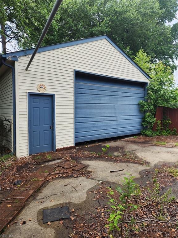 219 Cellardoor Ct, Hampton, VA 23666 - view of detached garage