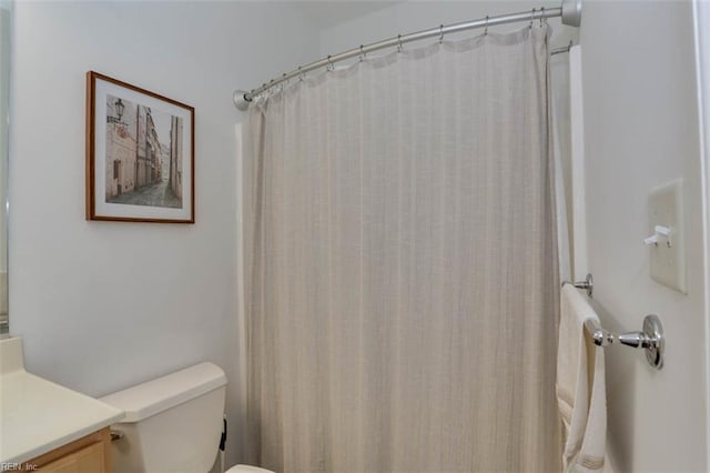 1004 Rustads Cir, Williamsburg, VA 23188 - bathroom with vanity and curtained shower