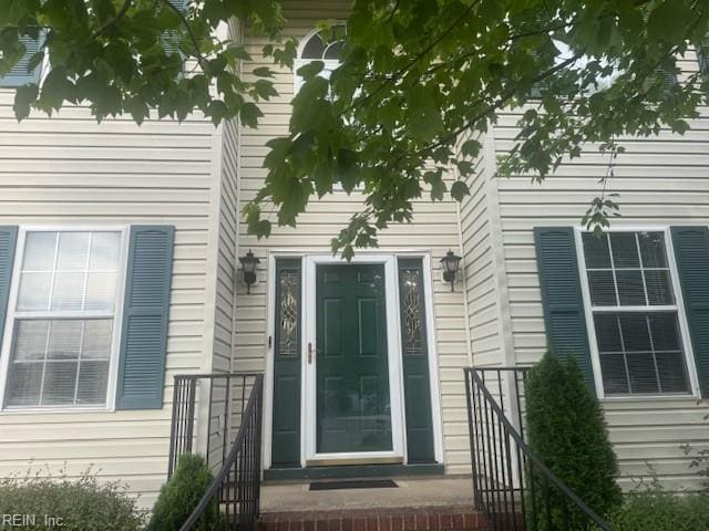 203 Lentz Pl, Newport News, VA 23602 - entrance to property