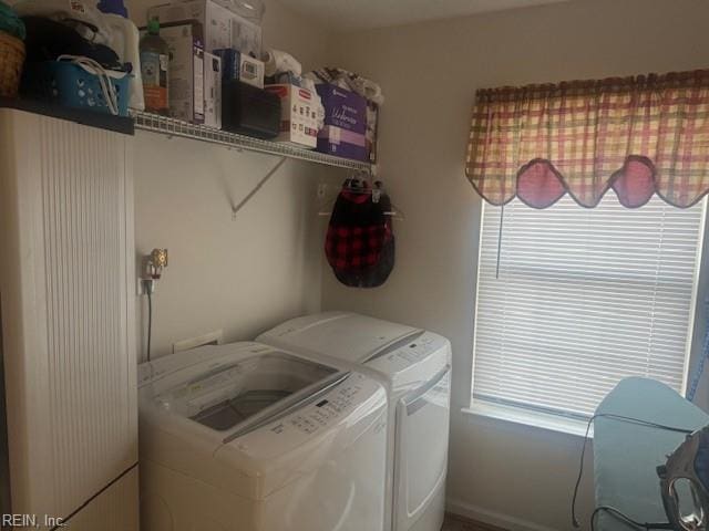 203 Lentz Pl, Newport News, VA 23602 - laundry room featuring separate washer and dryer
