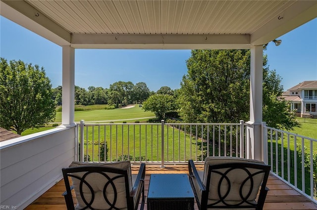 3033 N James Dr, Suffolk, VA 23435 - porch featuring a yard