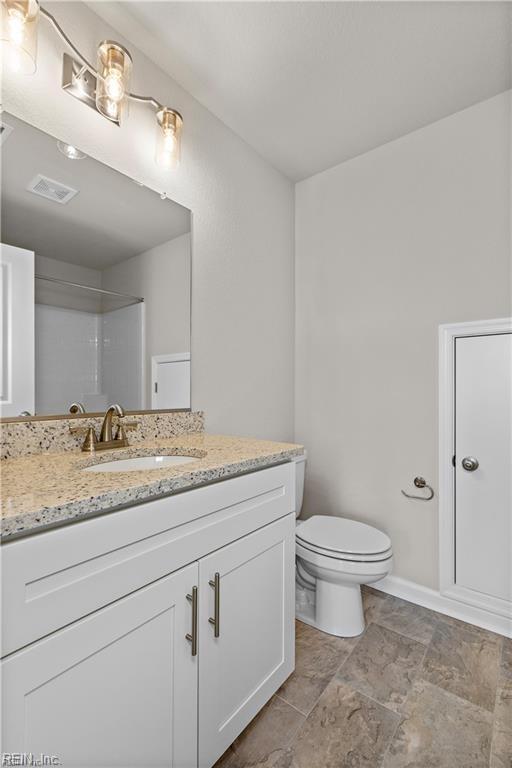 1015 Hillpoint Rd, Suffolk, VA 23434 - full bath featuring vanity and a shower