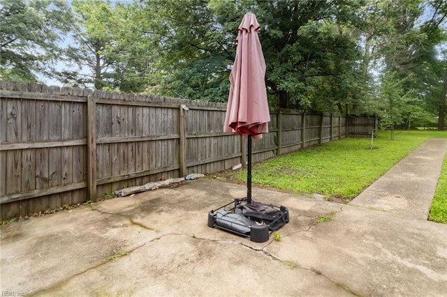 127 Robinson Dr, Newport News, VA 23601 - view of patio
