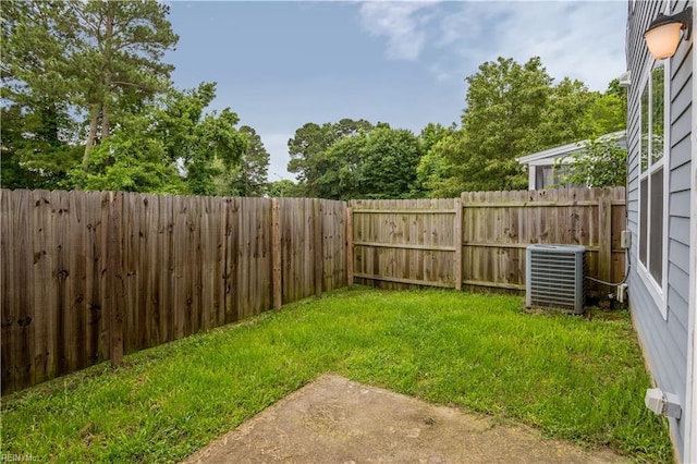 222 Craftsman Cir, Suffolk, VA 23434 - view of fenced backyard