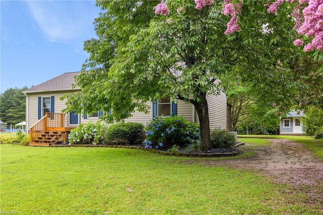 11855 Harcum Rd, Gloucester, VA 23061 - view of front of home featuring a front lawn