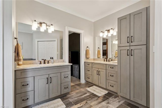 713 Tupelo Xing, Chesapeake, VA 23320 - full bath featuring two vanities and ornamental molding