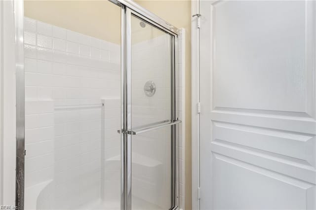 1439 Otterbourne Cir, Chesapeake, VA 23320 - full bath featuring a shower stall
