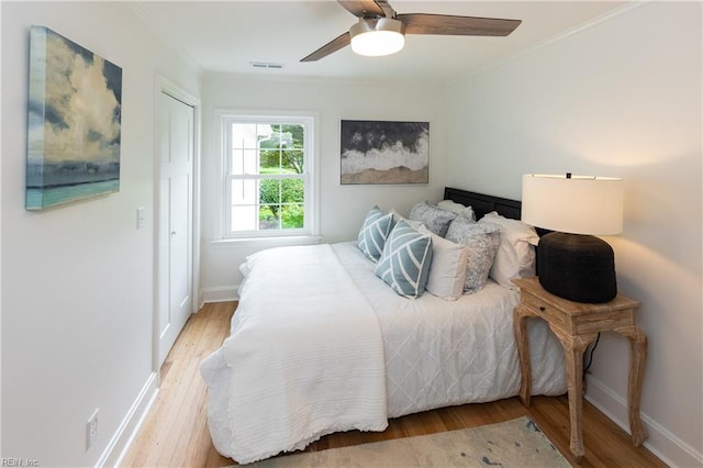 1009 Abingdon Rd, Virginia Beach, VA 23451 - bedroom featuring wood finished floors, crown molding, and ceiling fan