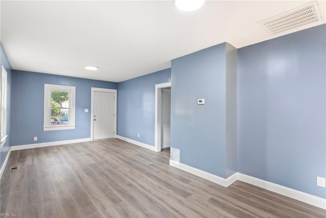 3033 Williams St, Newport News, VA 23607 - unfurnished room with wood finished floors and baseboards