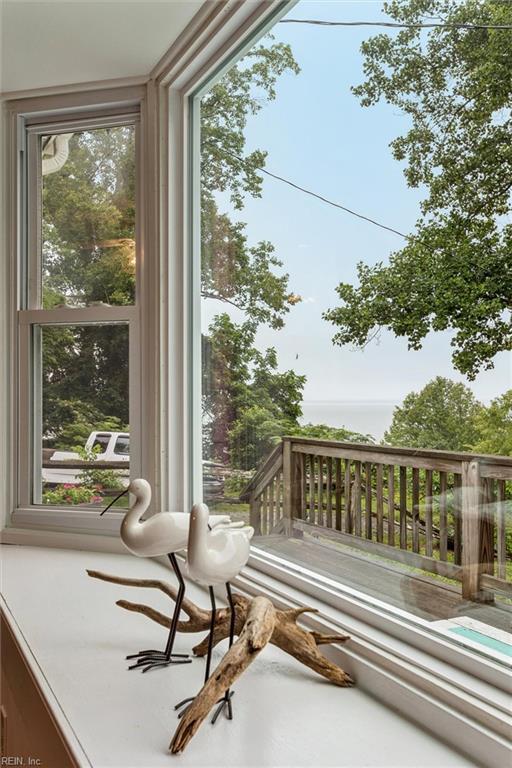 682 Bay Port Rd, Jamaica, VA 23079 - view of sunroom