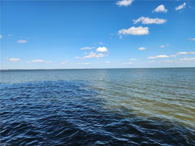 3989 River Landing Trl, Smithfield, VA 23430
