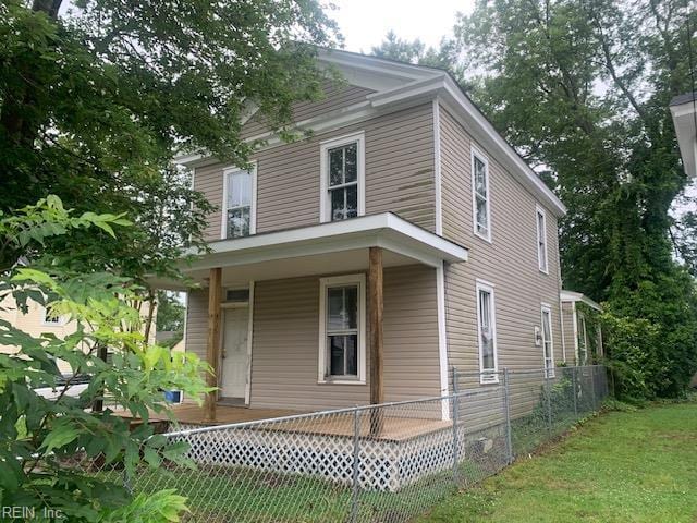 603 N High St, Franklin, VA 23851 - view of front facade featuring covered porch