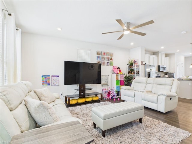 1732 Defiance Dr, Chesapeake, VA 23323 - living area featuring wood finished floors, a ceiling fan, and recessed lighting