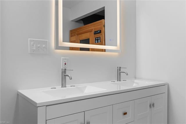 160 Outlaw Ln, Suffolk, VA 23435 - full bath with double vanity