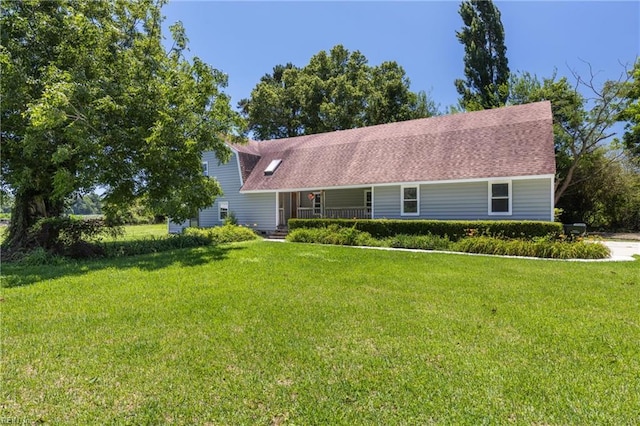 160 Outlaw Ln, Suffolk, VA 23435 - dutch colonial with a front yard and a porch