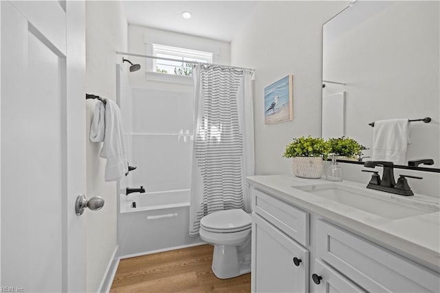 516 26th St, Virginia Beach, VA 23451 - full bath with vanity, shower / bathtub combination with curtain, and wood finished floors